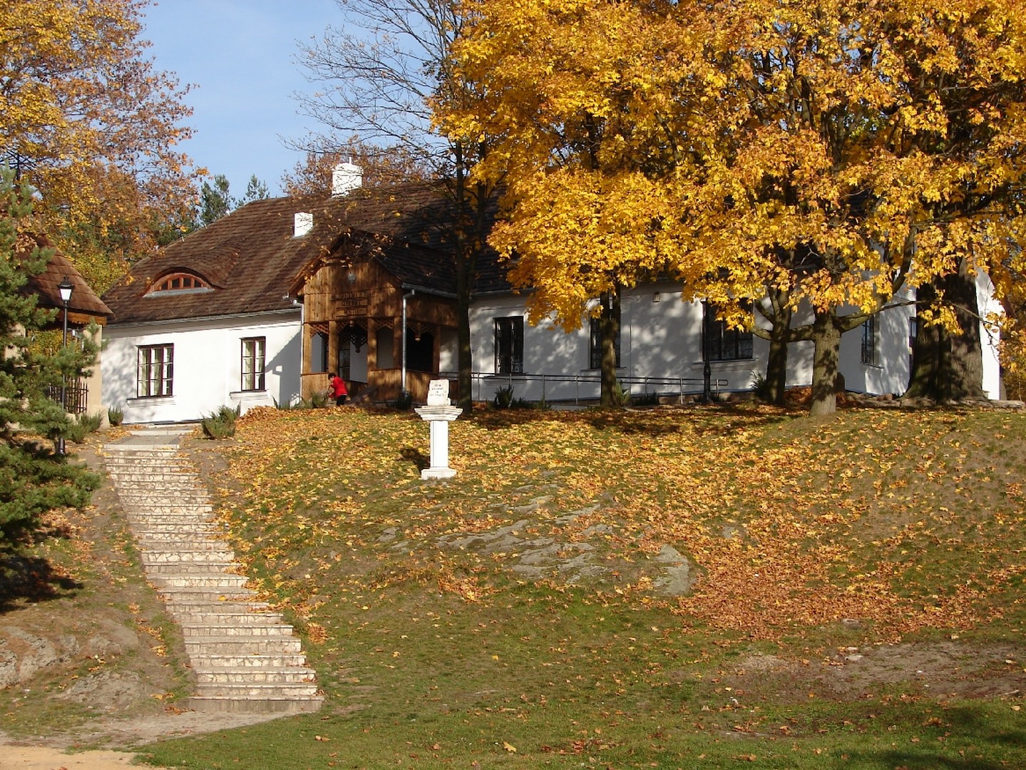 Wiejski Dom Kultury w Mostkach