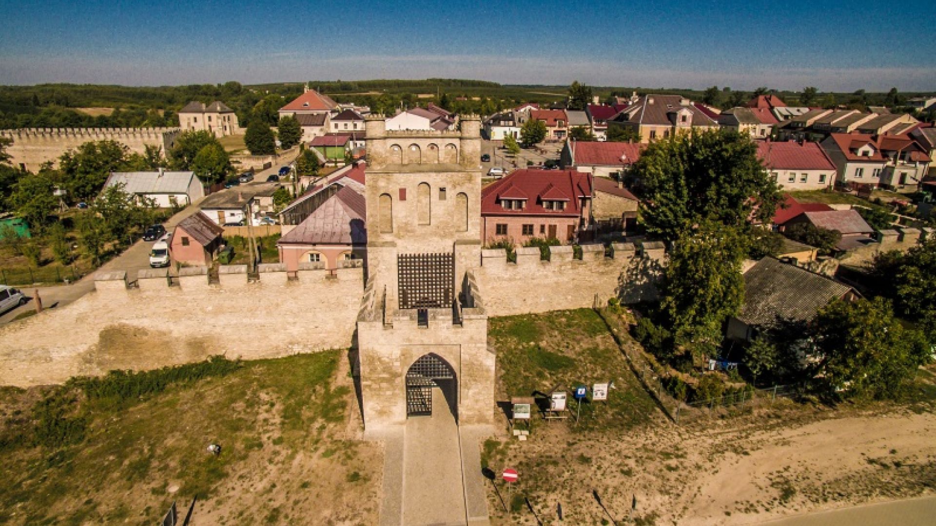 Szydłów - autentycznie średniowieczne miasto