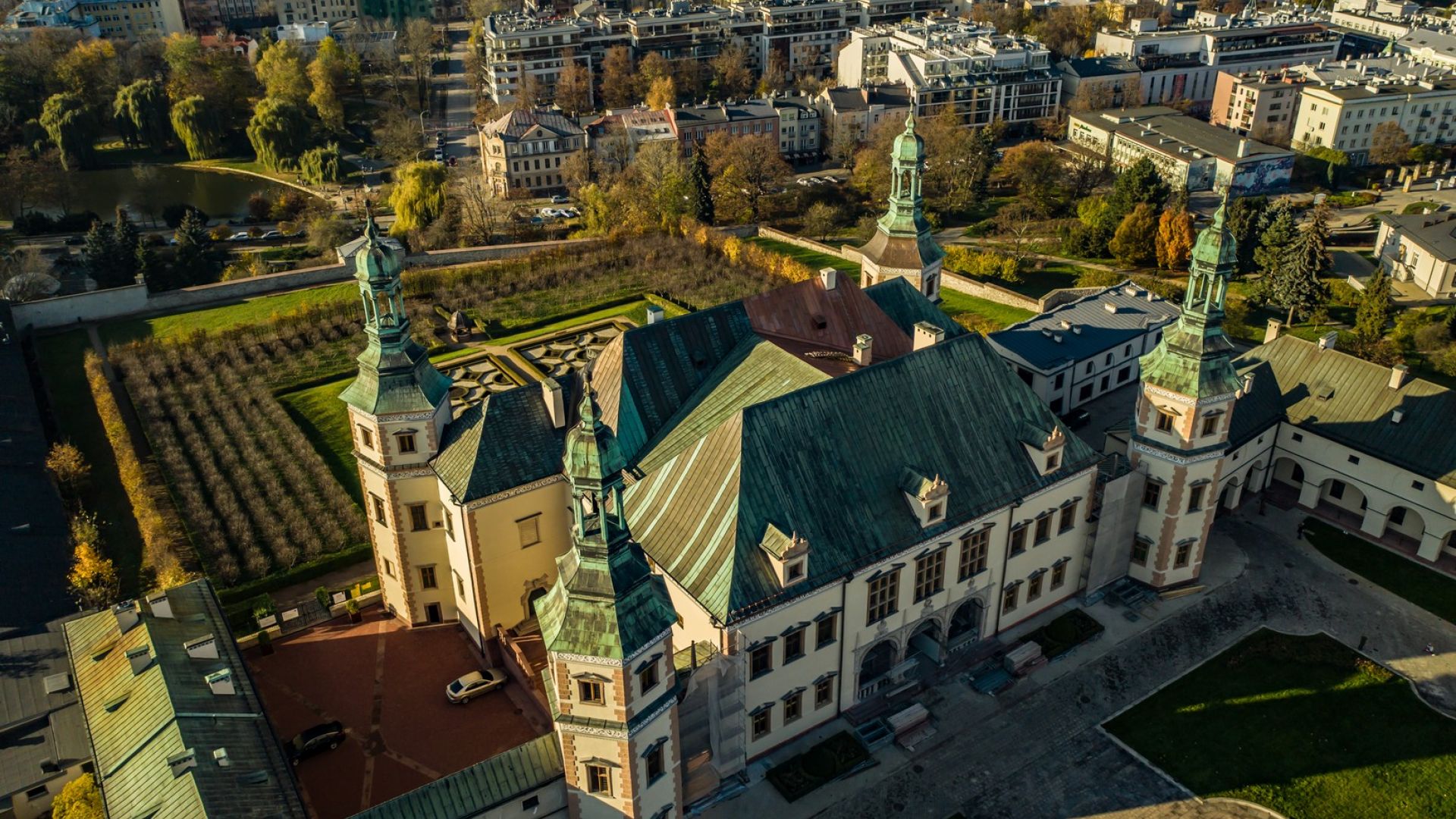 Dawny Pałac Biskupów Krakowskich - Muzeum Narodowe w Kielcach