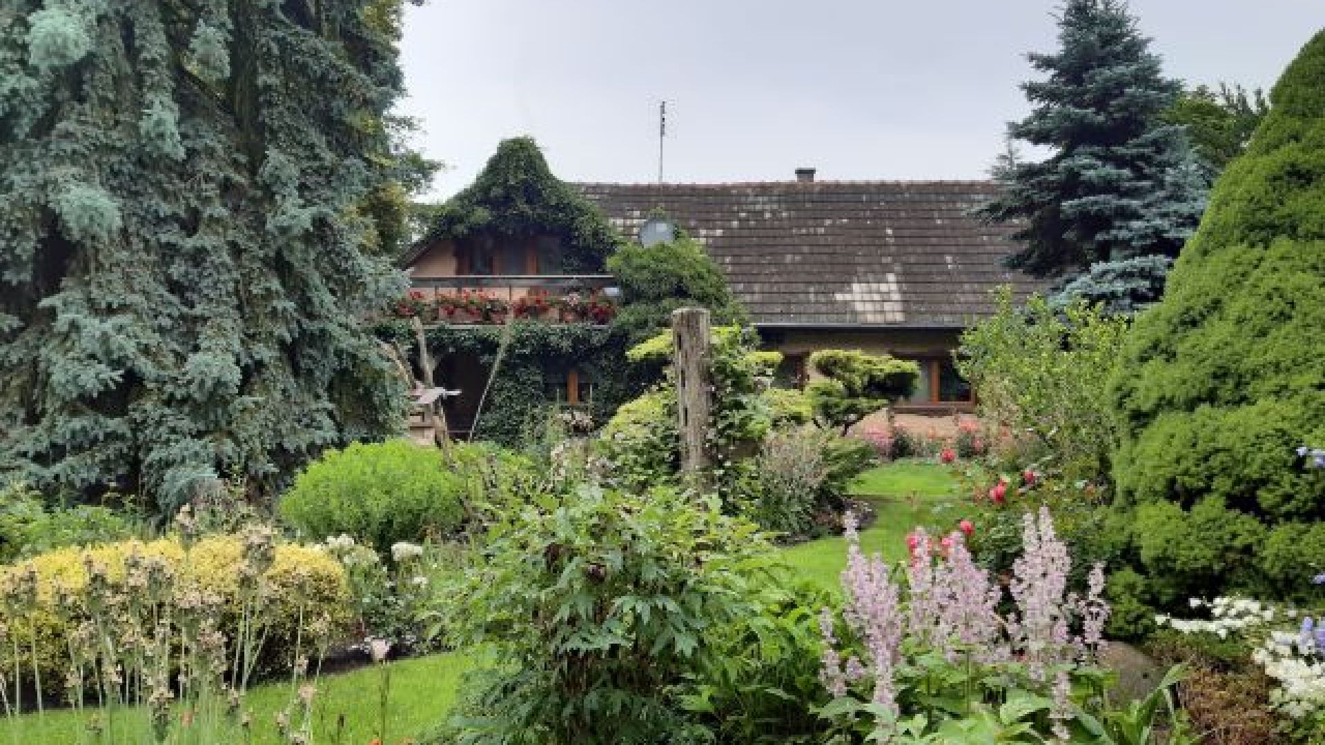Ogród na Rozstajach