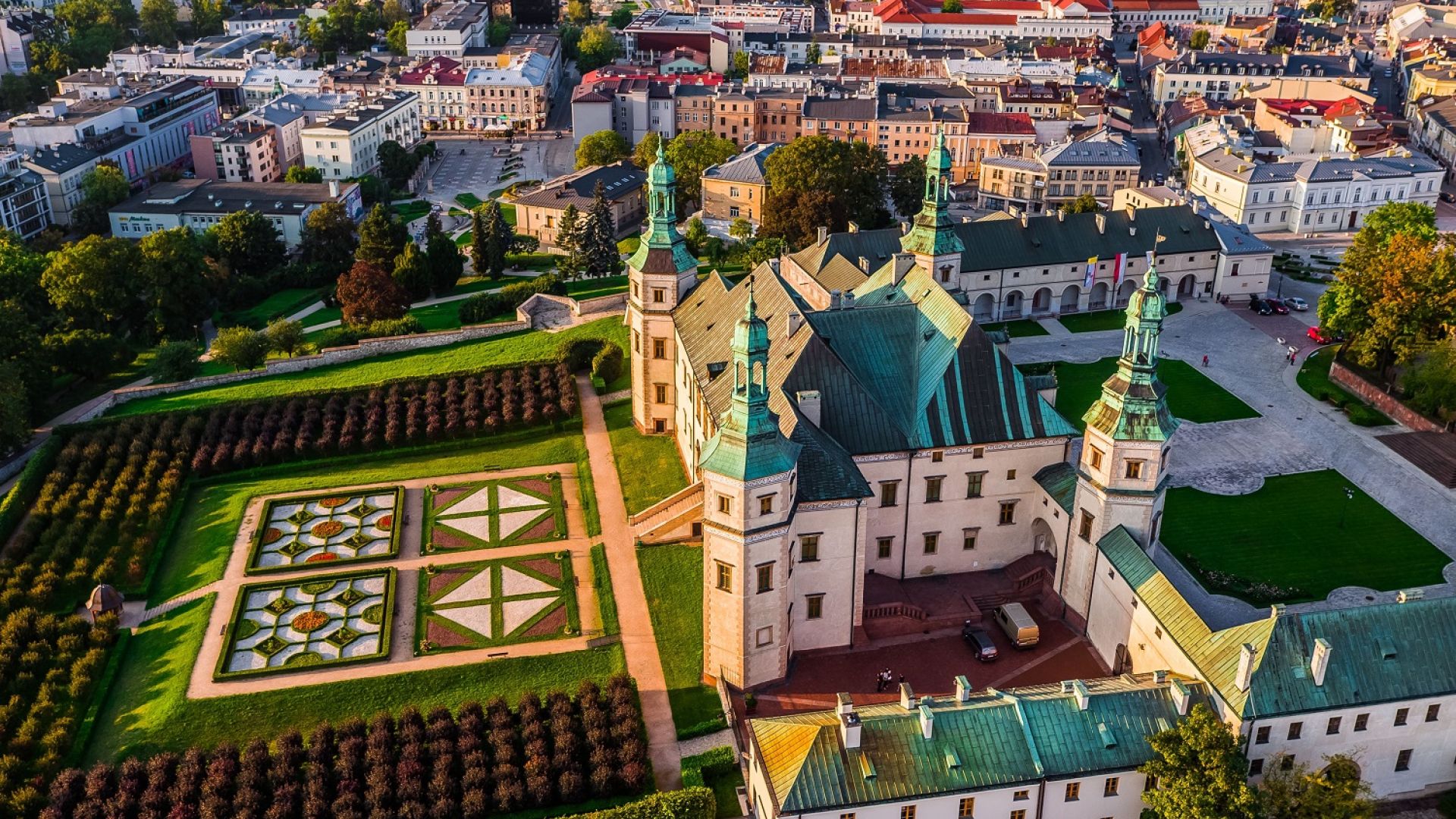 Koncert Świąteczna muzyka w świetle kandelabrów w Kielcach