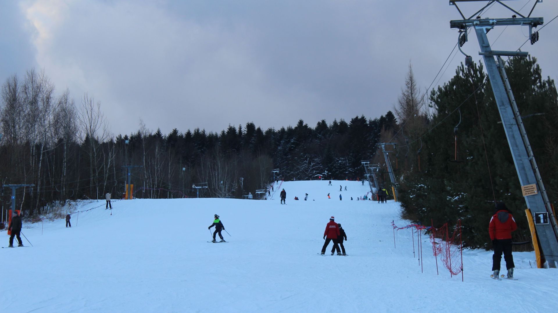 Stacja narciarska "Baba Jaga " w Bodzentynie
