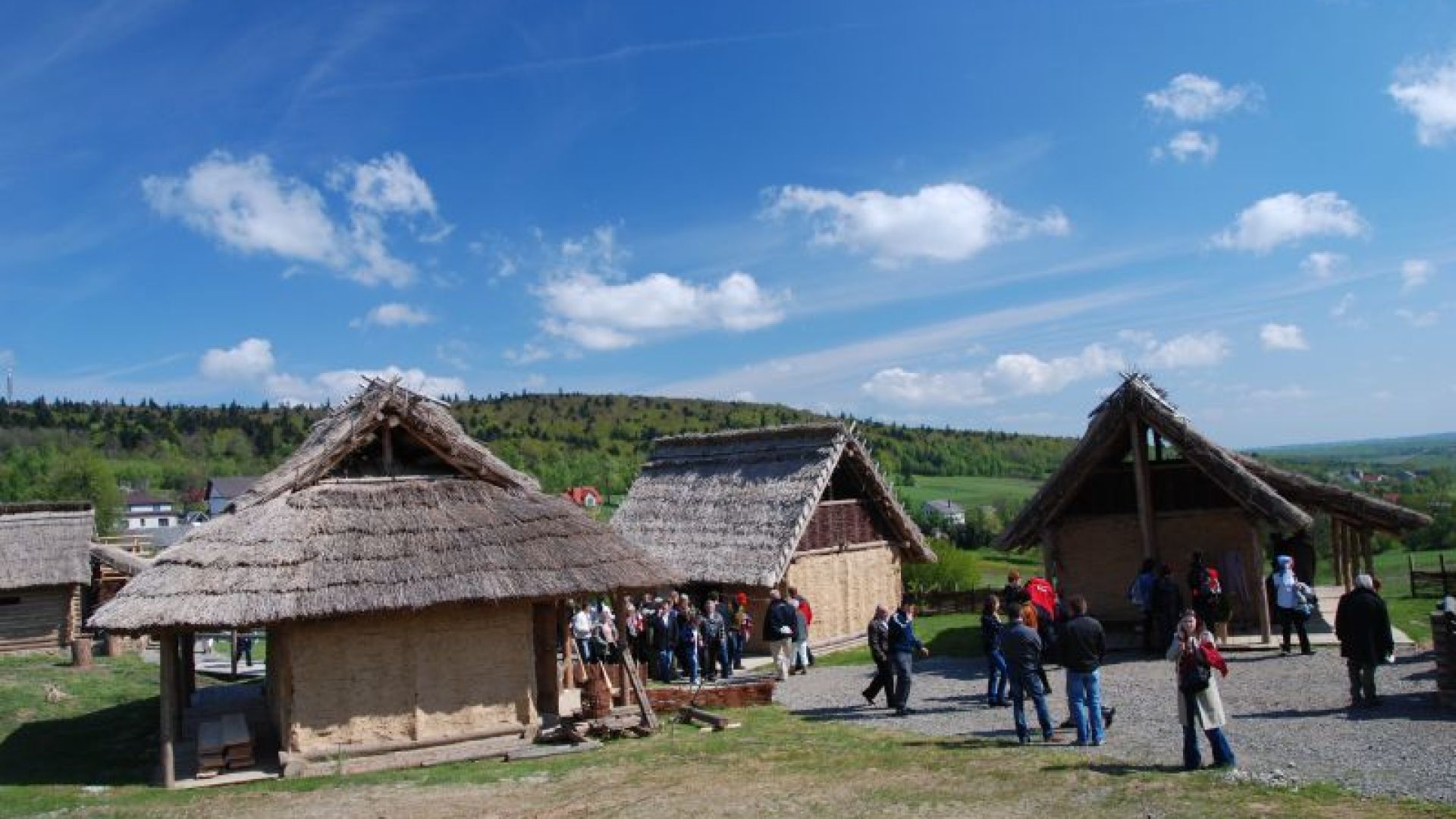 Osada Średniowieczna w Hucie Szklanej