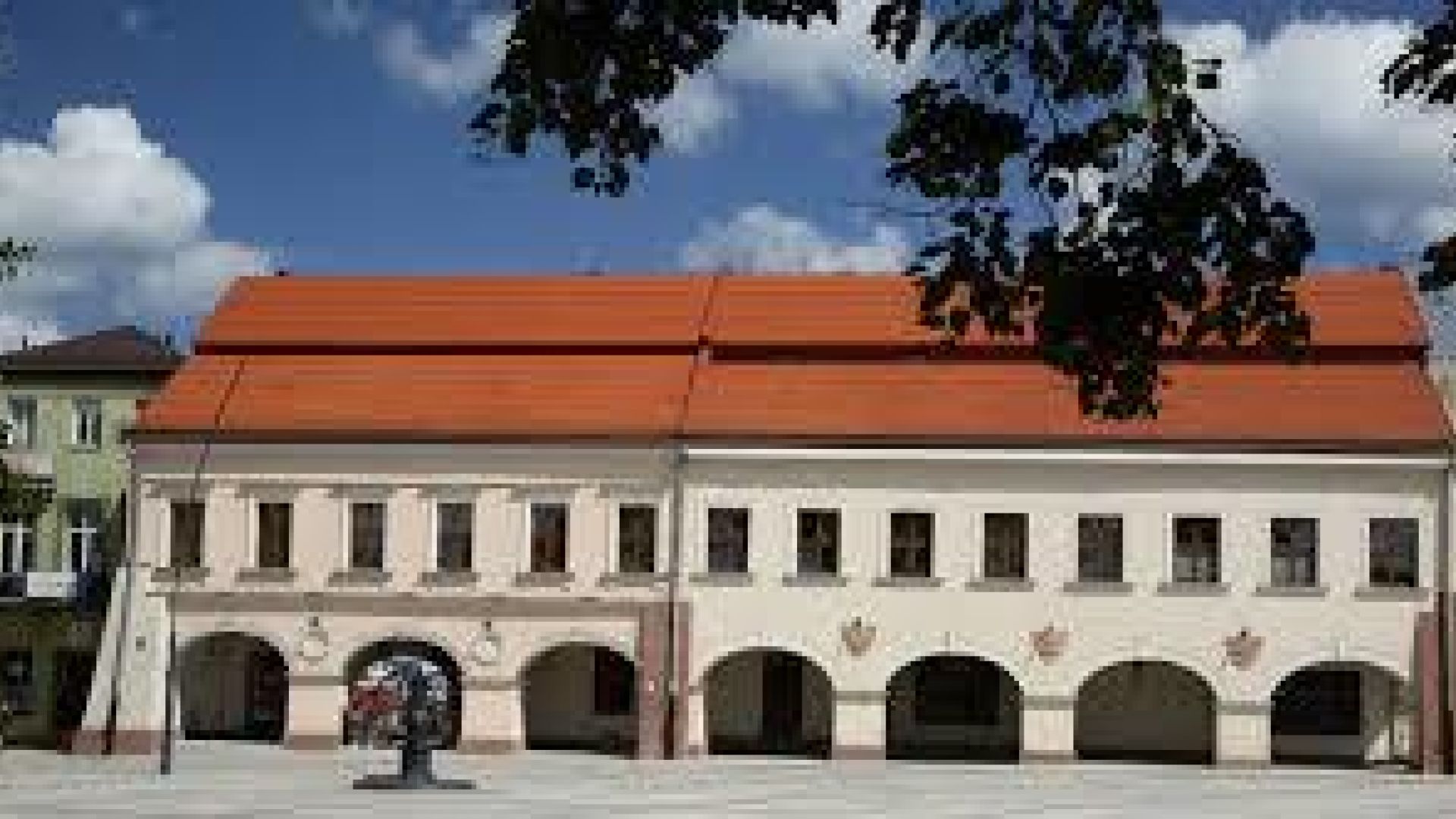 "Szklany dialog" - nowa wystawa w Muzeum Dialogu Kultur