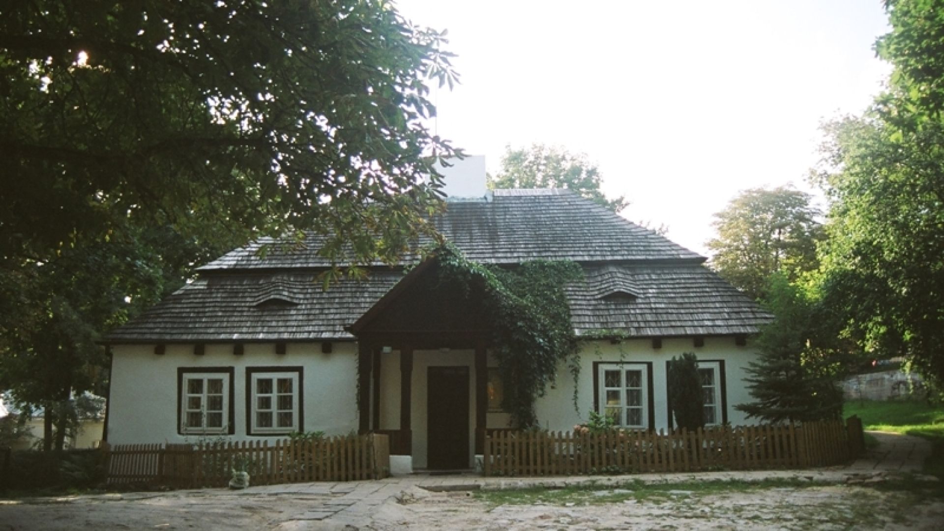 Laszczyk Family Manor House