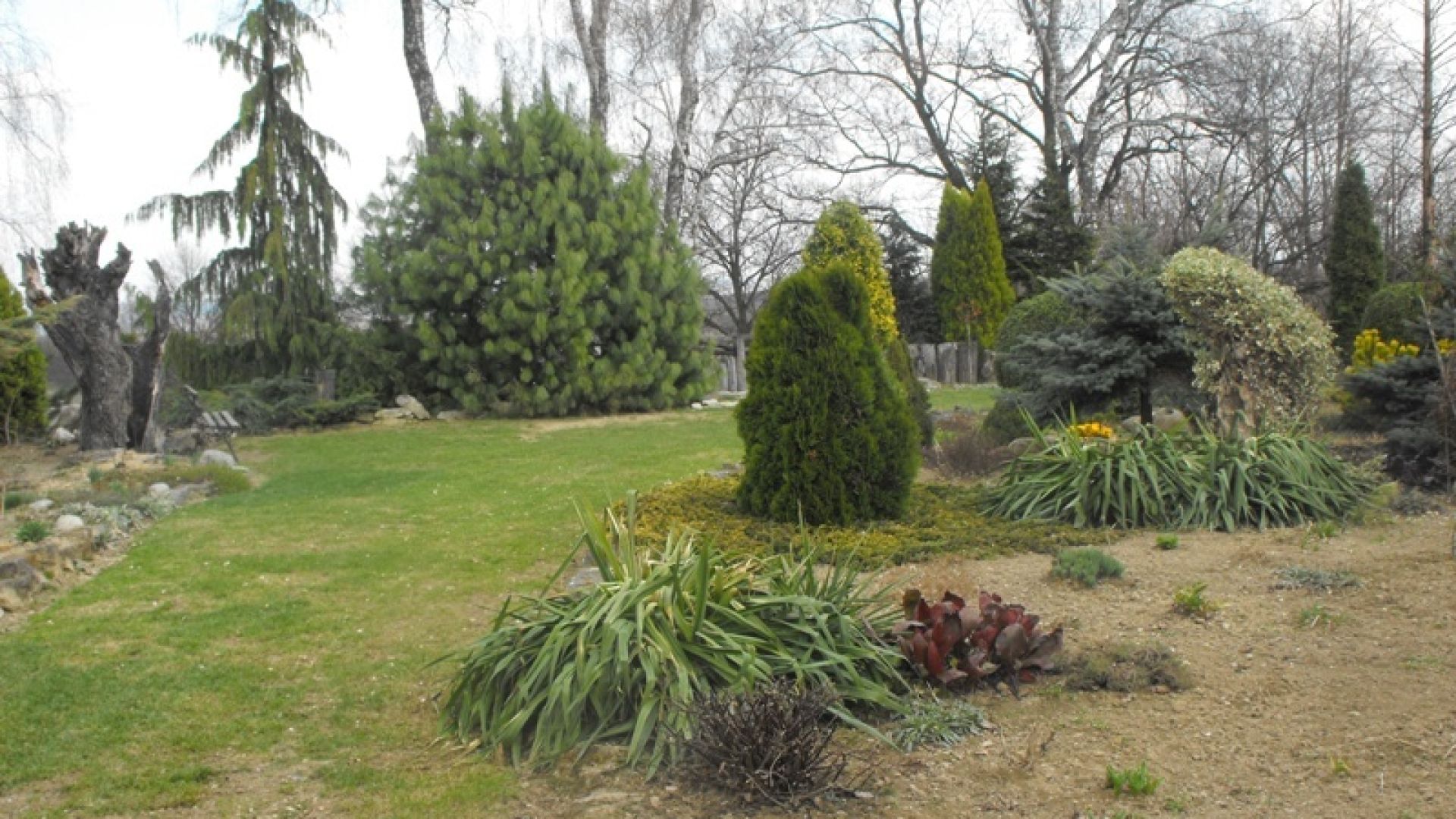 Garten „Ogród na Rozstajach”
