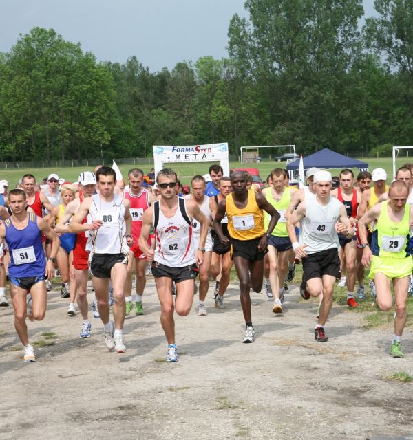 Start do pmaratonu witokrzyskiego w bukowej 2008