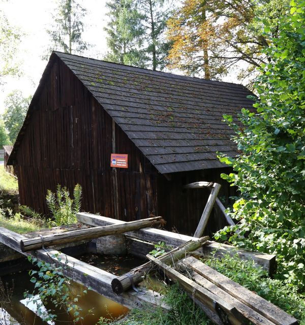 Dawna kuźnica wodna w Starej Kuźnicy