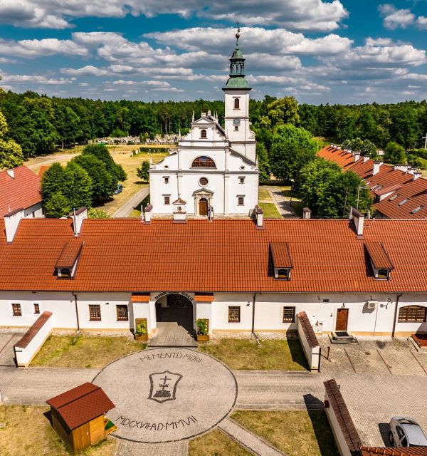 Klasztor pokamedulski "Pustelnia Złotego Lasu" w Rytwianach