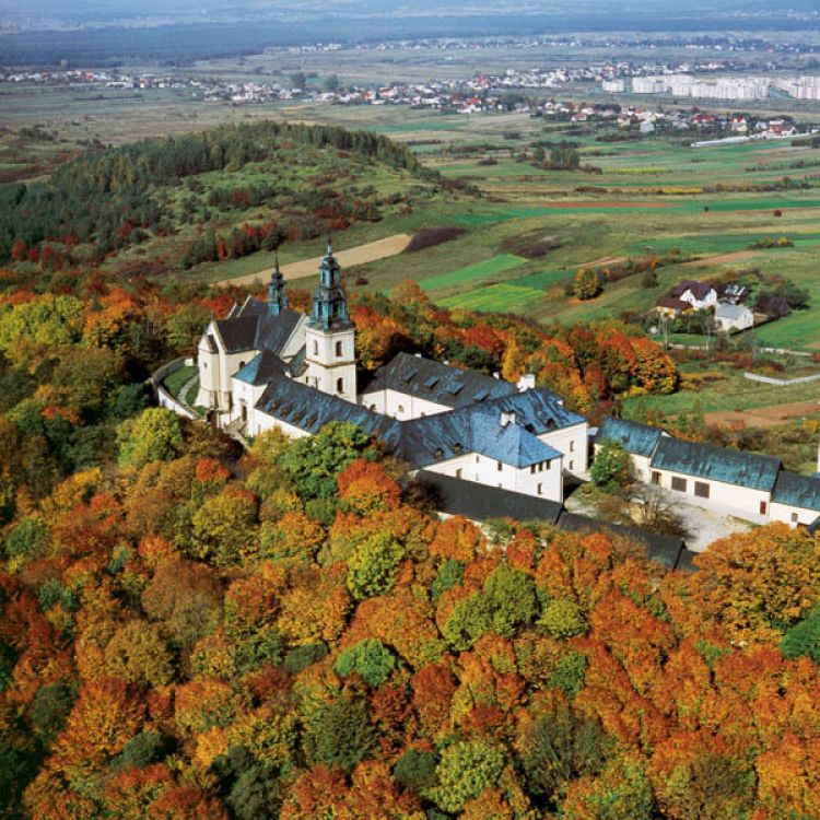 Karczówka - Monastery and Reserve