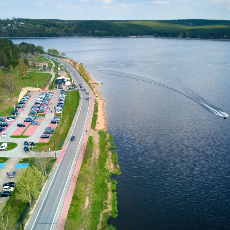 Kemping ** Centrum Turystyczne nad Zalewem Brodzkim