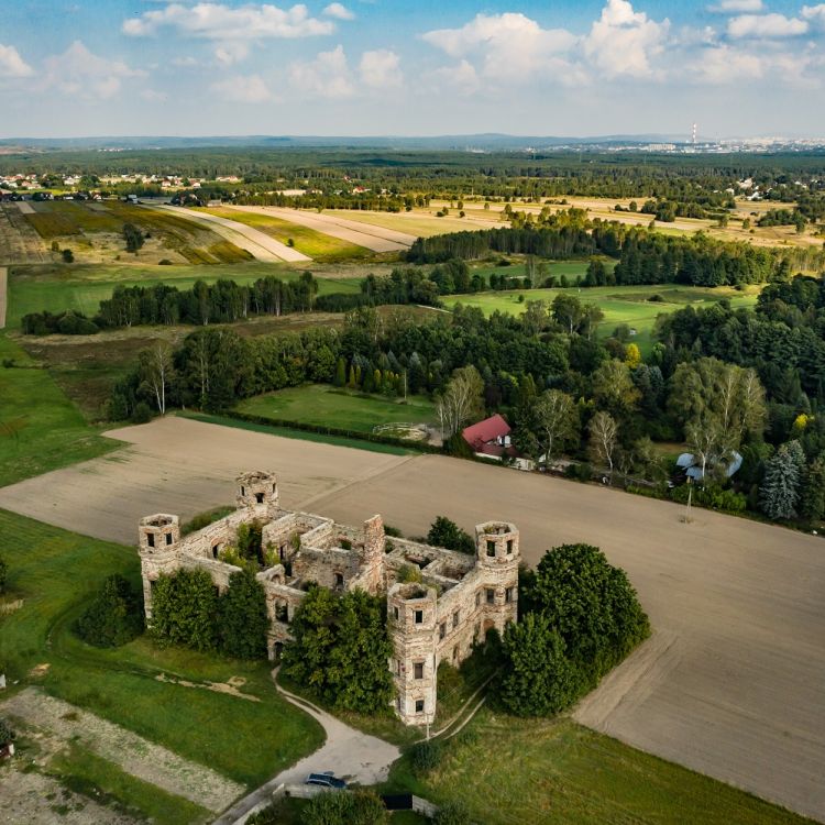 Piekoszów - cuda, magnackie fanaberie i... UNESCO