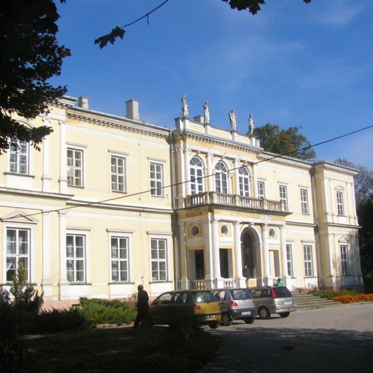 Wielopolski-Palast in Chroberz