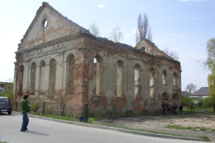 Ruiny synagogi w Działoszycach