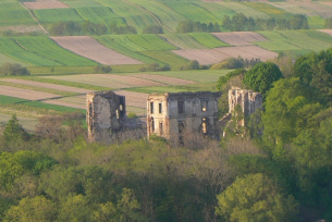 Ruiny zamku w Bodzentynie