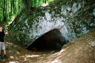 Jaskinia Piekło k. Gałęzic