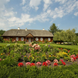 Tokarnia Heritage Park