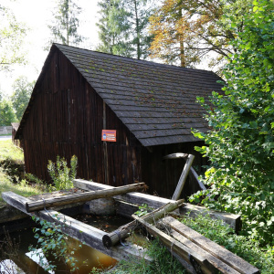 Dawna kuźnica wodna w Starej Kuźnicy