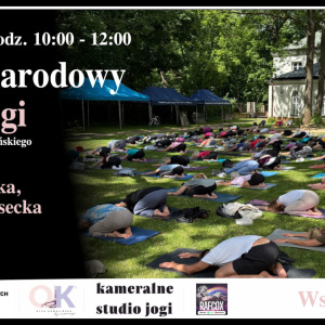 Międzynarodowy Dzień Jogi w Ogrodzie Pałacyku Zielińskiego w Kielcach