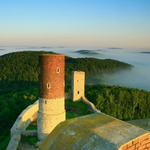 Wiosna za zamku w Chęcinach