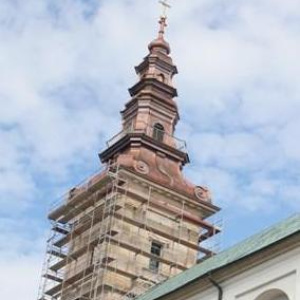 Uroczystość poświęcenia odbudowanej wieży kościelnej na Łysej Górze