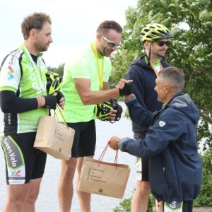Wakacyjny peleton gwiazd