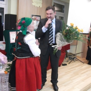 "Ze świętokrzyskim folklorem przez życie"