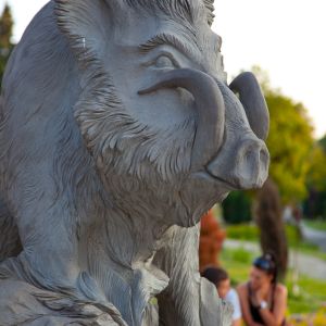 Kielce raj dla dzieci plac artystow dzik kielek 01